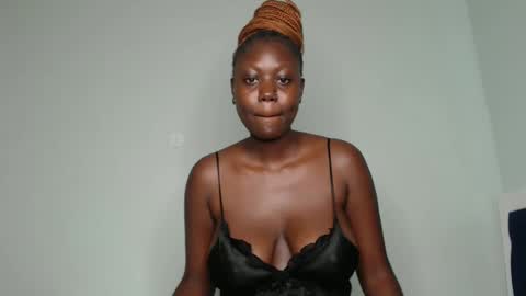 Lizzy online show from January 29, 2025, 8:08 am