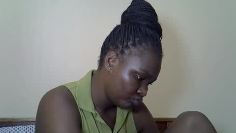 Snapshot of prettyliz30 chatting on April 24, 2026, 1:57 pm LILIAN online show from April 24, 2026, 1:57 pm