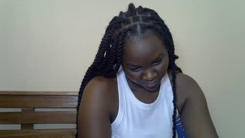 Snapshot of prettyliz30 chatting on May 26, 2026, 12:23 pm LILIAN online show from May 26, 2026, 12:23 pm