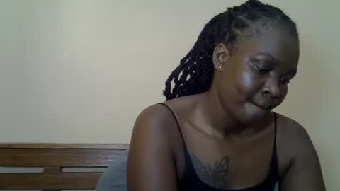 Snapshot of prettyliz30 chatting on May 29, 2026, 10:46 am LILIAN online show from May 29, 2026, 10:46 am