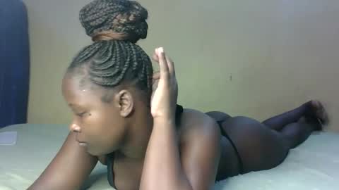 Melly online show from December 19, 2025, 11:17 am