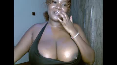 Snapshot of prettypearl_ chatting on January 9, 2025, 10:52 pm pearl online show from January 9, 2025, 10:52 pm