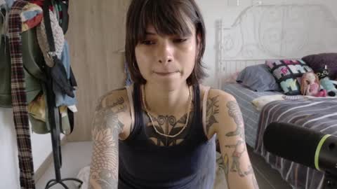 Juli online show from April 6, 2026, 8:54 pm