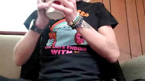 Snapshot of prettysolidd7 chatting on February 10, 2025, 7:07 pm prettysolidd7 online show from February 10, 2025, 7:07 pm