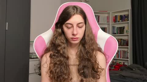 Sophie  next stream will be at Monday  i will wait you guys  online show from May 23, 2026, 6:51 am