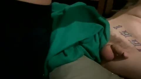 Snapshot of prettywildd chatting on December 19, 2024, 8:13 pm Pretty locos online show from December 19, 2024, 8:13 pm