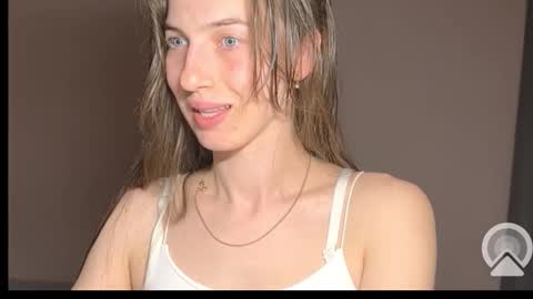 prettyyy_angel online show from September 24, 2025, 6:33 pm