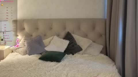 Kitty online show from February 25, 2026, 2:32 am