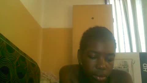 prettyzuzu online show from October 24, 2025, 6:43 am