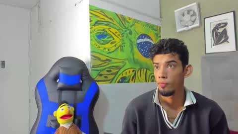 prince_arthur77 online show from October 28, 2025, 12:52 pm