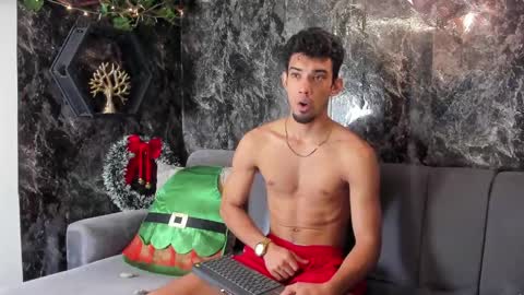 prince_arthur77 online show from November 11, 2025, 2:50 pm