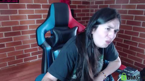 Leia online show from November 1, 2025, 6:54 pm