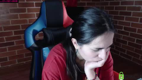 Leia online show from November 7, 2025, 9:37 pm