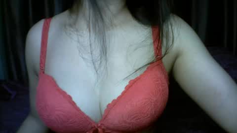   princess   online show from April 29, 2026, 2:43 pm