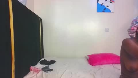 Snapshot of princess_bee1 chatting on November 30, 2025, 7:56 am princess online show from November 30, 2025, 7:56 am