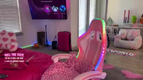 Cece  NEXT LIVESTREAM -- DEC. 4th  7 PM CST online show from November 6, 2025, 10:43 pm