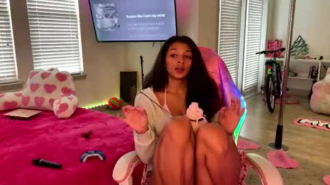 Cece  NEXT LIVESTREAM -- DEC. 4th  7 PM CST online show from November 21, 2025, 3:22 pm