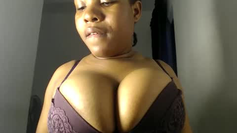 Snapshot of princess_karinaa chatting on May 25, 2026, 5:24 am Karina online show from May 25, 2026, 5:24 am