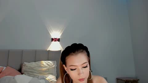 Princess Diana online show from December 18, 2024, 1:05 am