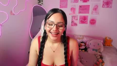    online show from April 25, 2026, 9:45 pm