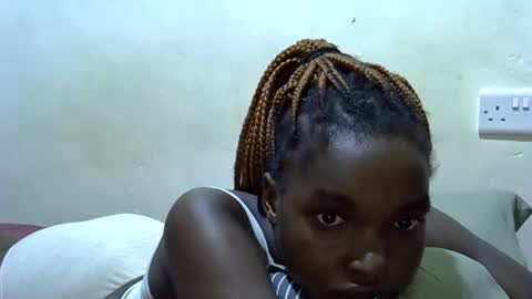 princess_scovia online show from December 21, 2025, 3:19 pm