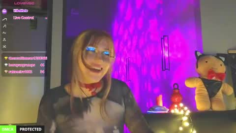 Yo Im Sofiee online show from April 17, 2026, 8:56 pm