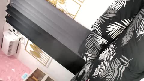 Estela online show from February 26, 2025, 4:24 pm