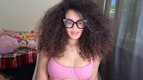 Snapshot of princessamberrrxo chatting on February 19, 2025, 8:10 pm Amber online show from February 19, 2025, 8:10 pm