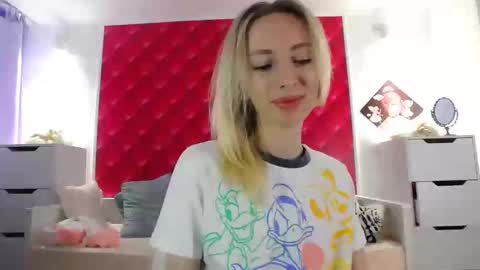 Snapshot of princesskassiadin chatting on December 22, 2024, 1:11 pm GoddessKassia online show from December 22, 2024, 1:11 pm