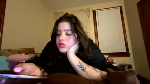 princessviccxo online show from March 27, 2026, 8:09 am