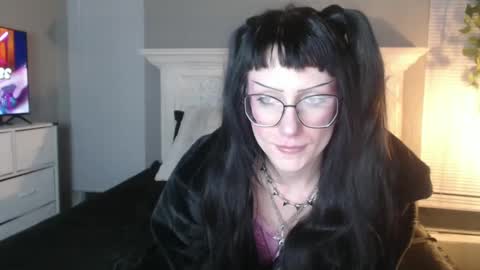 Snapshot of princessminxxy chatting on January 24, 2025, 6:35 am princessminxxy online show from January 24, 2025, 6:35 am