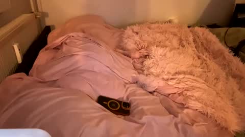 Lolli online show from February 28, 2025, 4:32 am