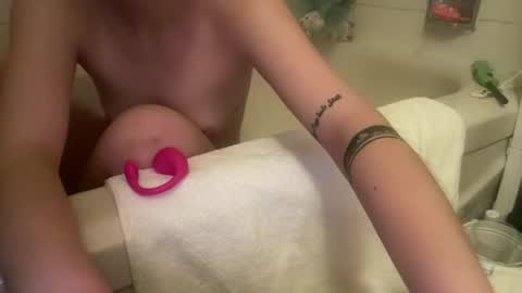 Snapshot of princessoftenis44 chatting on December 1, 2025, 4:34 pm princessoftenis44 online show from December 1, 2025, 4:34 pm