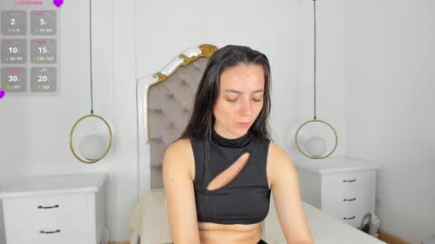 Marcela online show from April 14, 2026, 12:11 pm