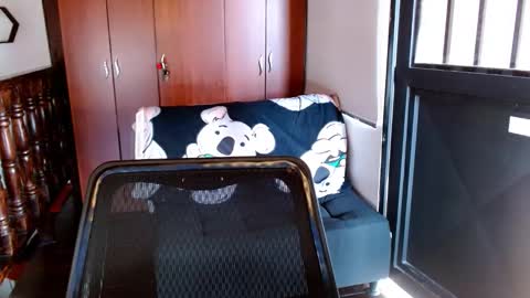 prismm_ online show from December 5, 2025, 1:52 pm