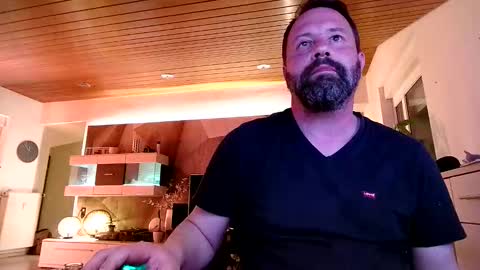 Snapshot of proband_007 chatting on April 10, 2026, 9:52 pm proband_007 online show from April 10, 2026, 9:52 pm