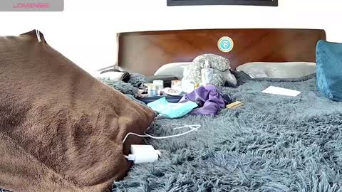 Probardetodo independent model online show from December 22, 2024, 9:09 pm