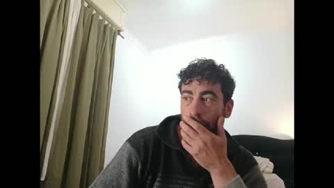 Snapshot of prof_sq36 chatting on May 26, 2026, 7:21 pm Martin online show from May 26, 2026, 7:21 pm