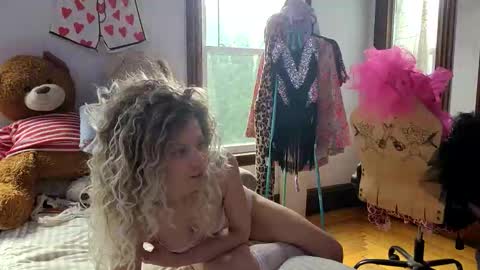 professorhushh online show from November 11, 2025, 5:46 pm