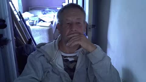 projectorepson online show from October 12, 2025, 3:22 pm