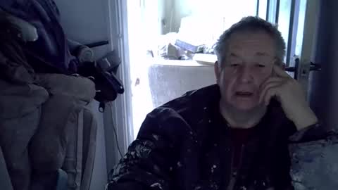 projectorepson online show from October 23, 2025, 2:05 pm