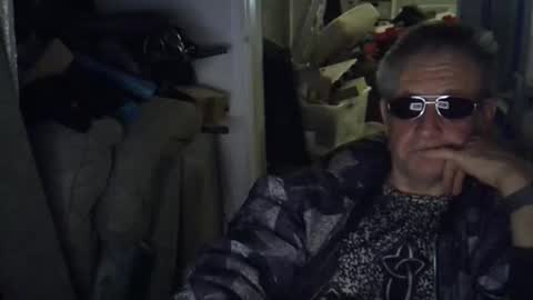 projectorepson online show from November 12, 2025, 9:58 pm