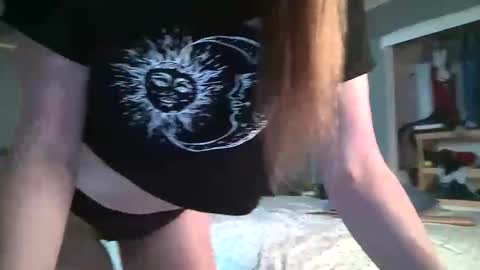 Snapshot of properfuct chatting on November 3, 2025, 7:53 am Properfuct online show from November 3, 2025, 7:53 am