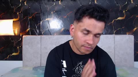 Adris  Juan online show from March 27, 2026, 2:06 am