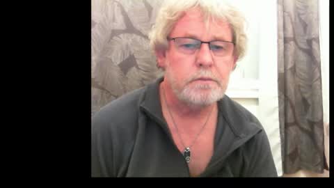 ptitrouquin online show from November 19, 2025, 6:41 pm