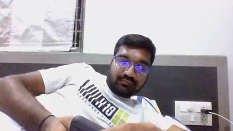 Snapshot of ptl1711 chatting on November 1, 2025, 4:31 pm ptl1711 online show from November 1, 2025, 4:31 pm