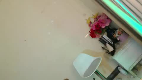 public_slut_cam online show from January 9, 2026, 7:48 pm