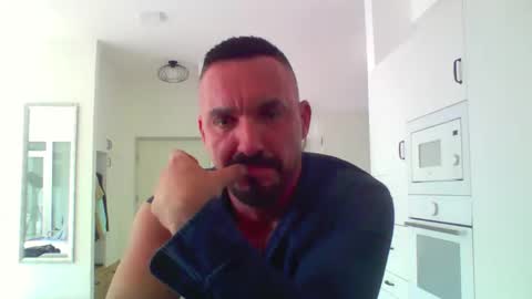 Snapshot of publicnakedtom chatting on November 1, 2025, 8:27 am publicnakedtom online show from November 1, 2025, 8:27 am