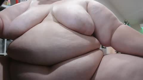 Puggie -  online show from December 2, 2024, 11:56 am