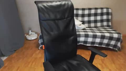 Snapshot of puma_ma chatting on December 28, 2024, 3:58 am Polly online show from December 28, 2024, 3:58 am